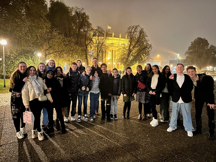 card_image - Besuch der Staatsoper