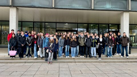 Klassenstufe 9 zu Besuch im Landtag im Zuge vom GK Unterricht