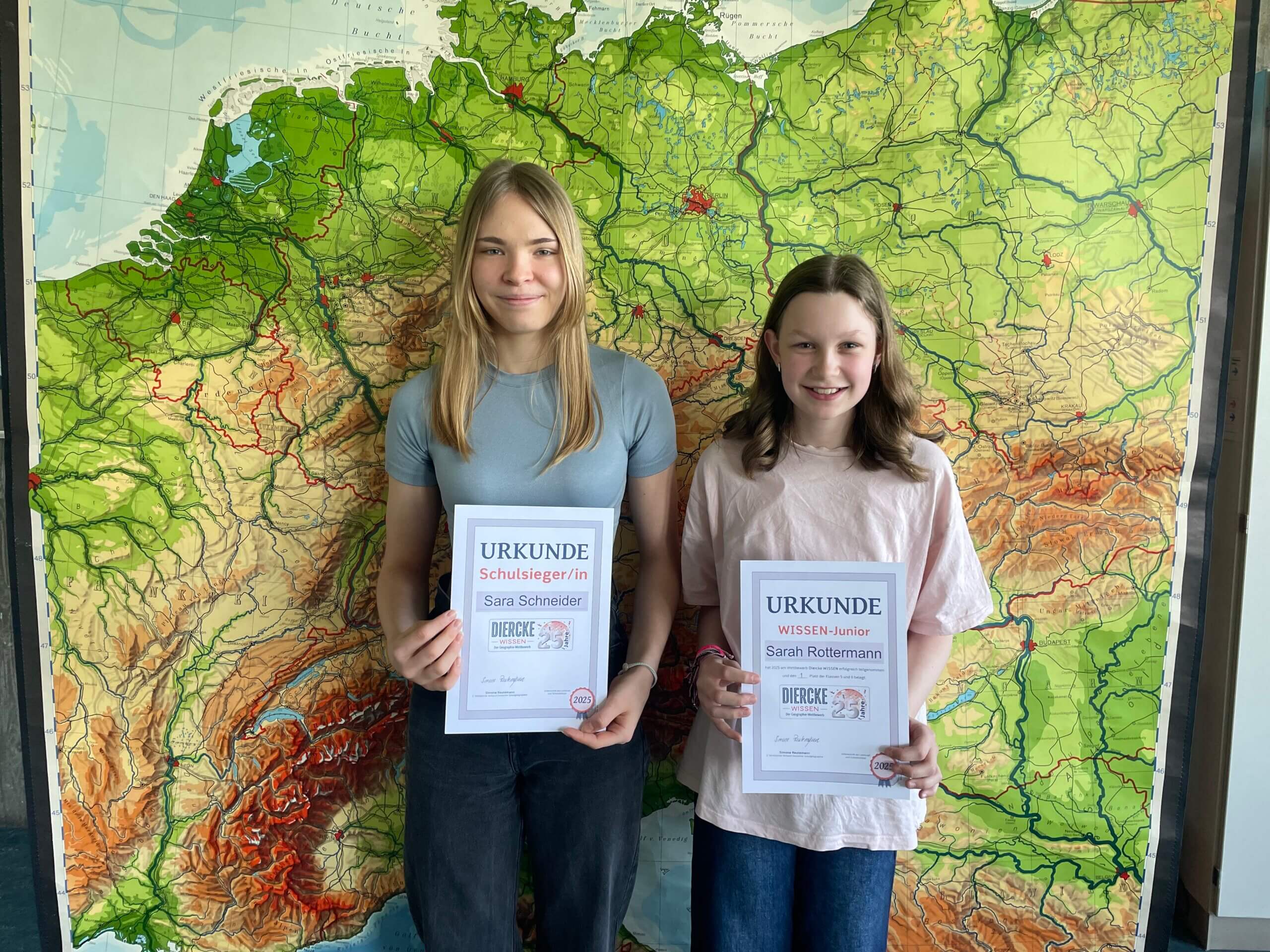 Siegerinnen Geographiewettbewerb